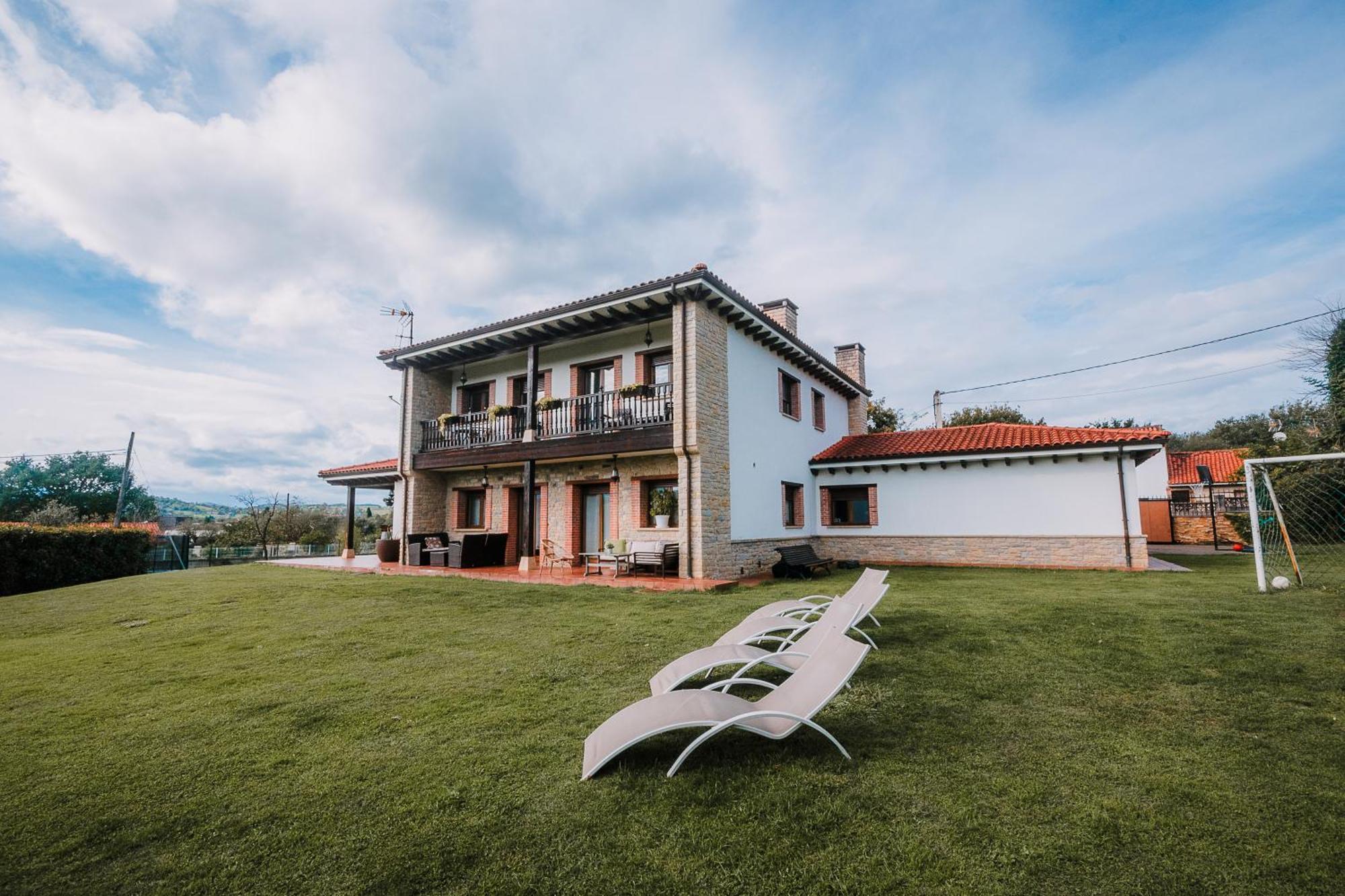 Villa Tiviti Овьедо Экстерьер фото