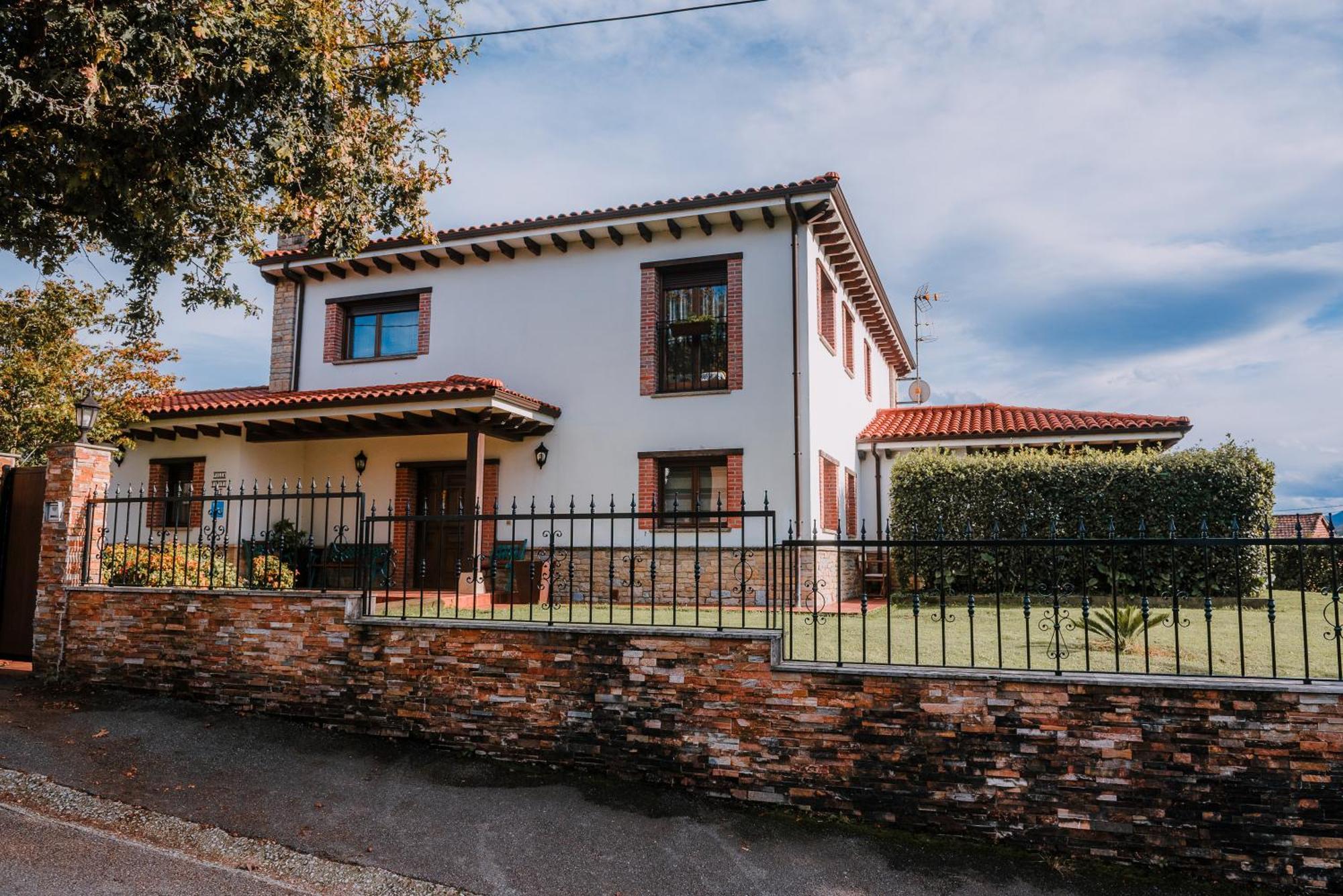 Villa Tiviti Овьедо Экстерьер фото