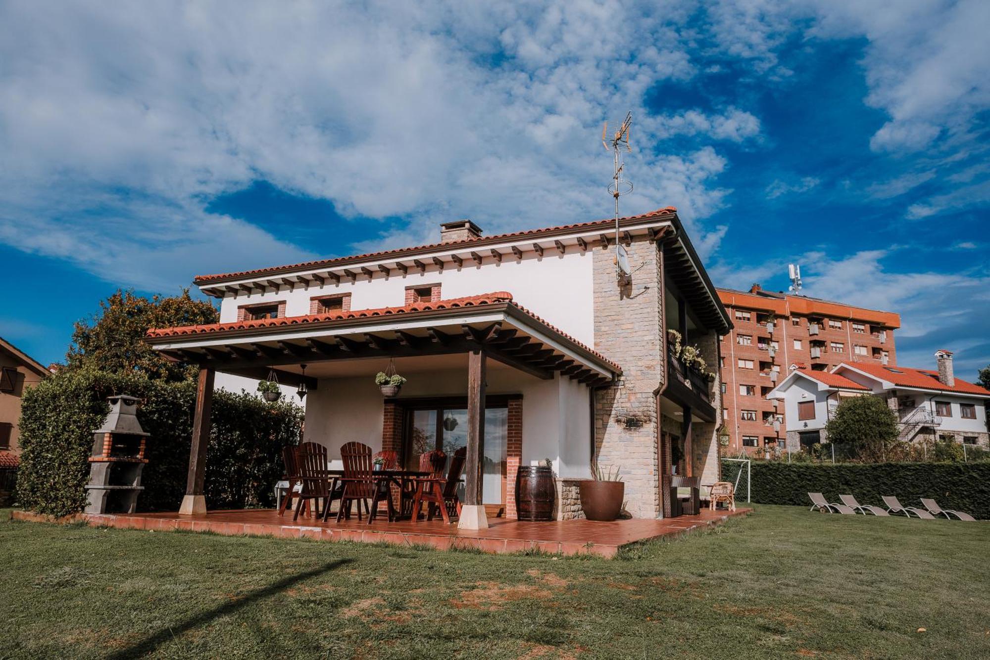 Villa Tiviti Овьедо Экстерьер фото